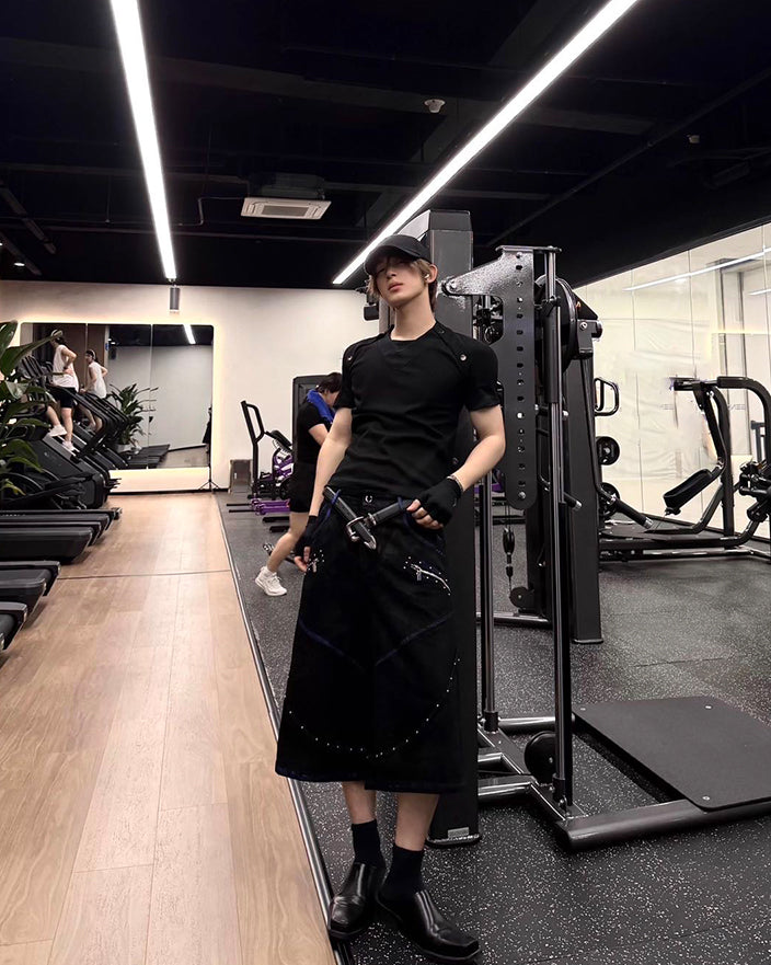 New Black Rivet Shoulder Spliced Slim Fit T-Shirt