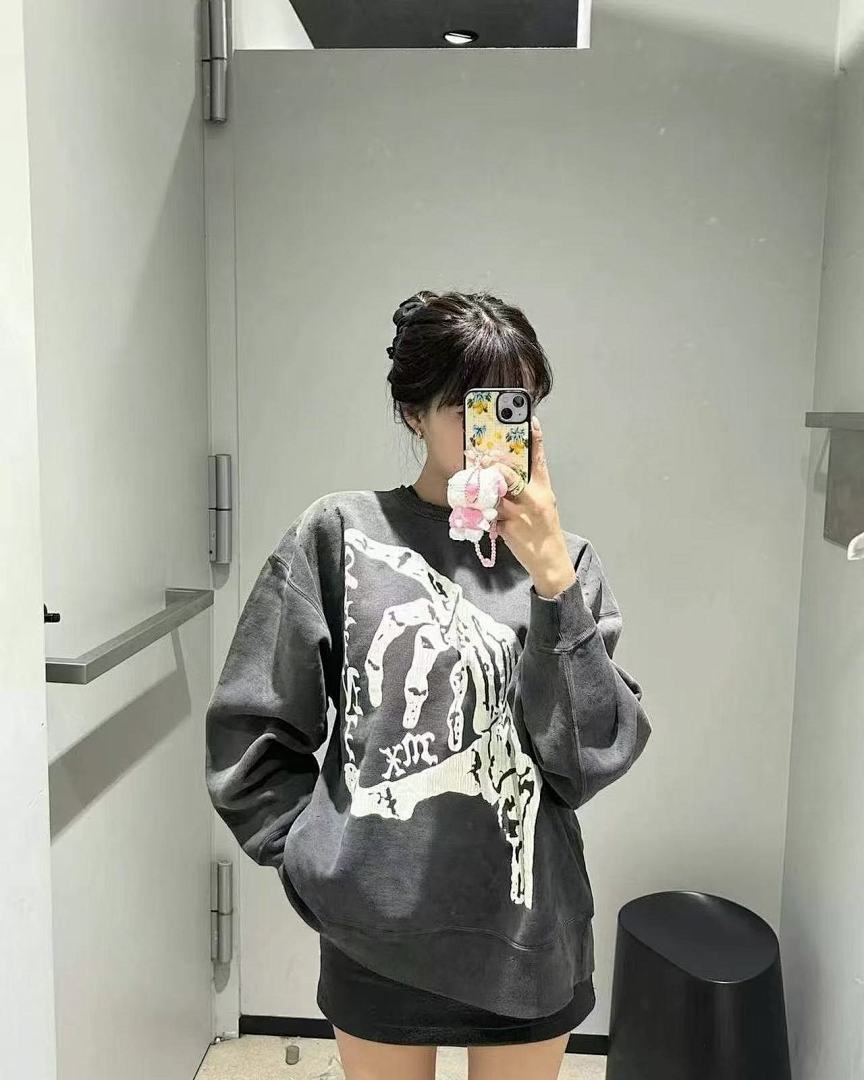 Saint Michael ST1013 Skeleton Hand Graphic Sweatshirt