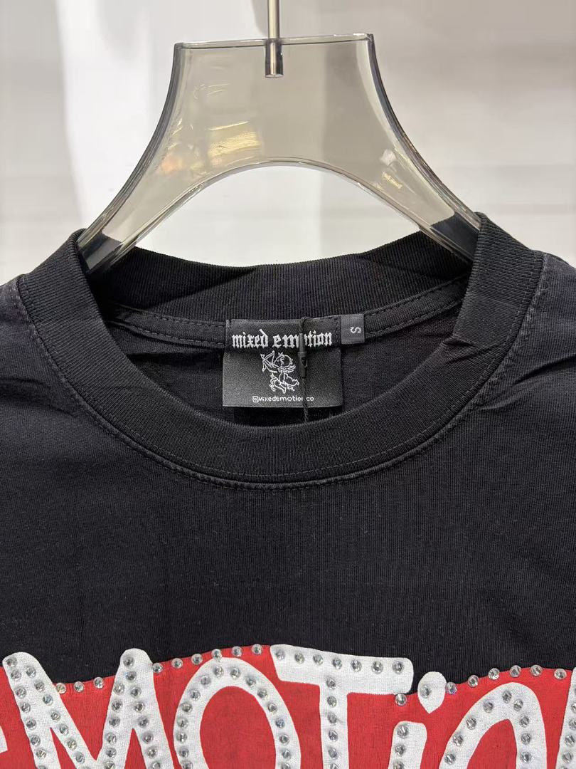 Mixed Emotion Washed Graphic T-Shirt