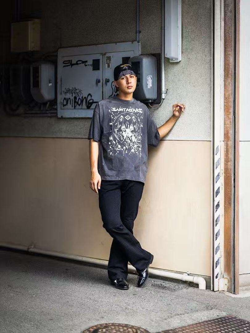 Saint Michael Graphic Skull & Stud Pattern Vintage T-Shirt
