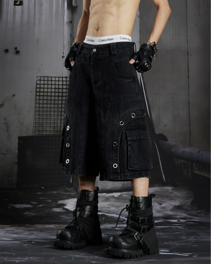 Dark Deconstructed Patchwork Wide-Leg Cropped Jeans