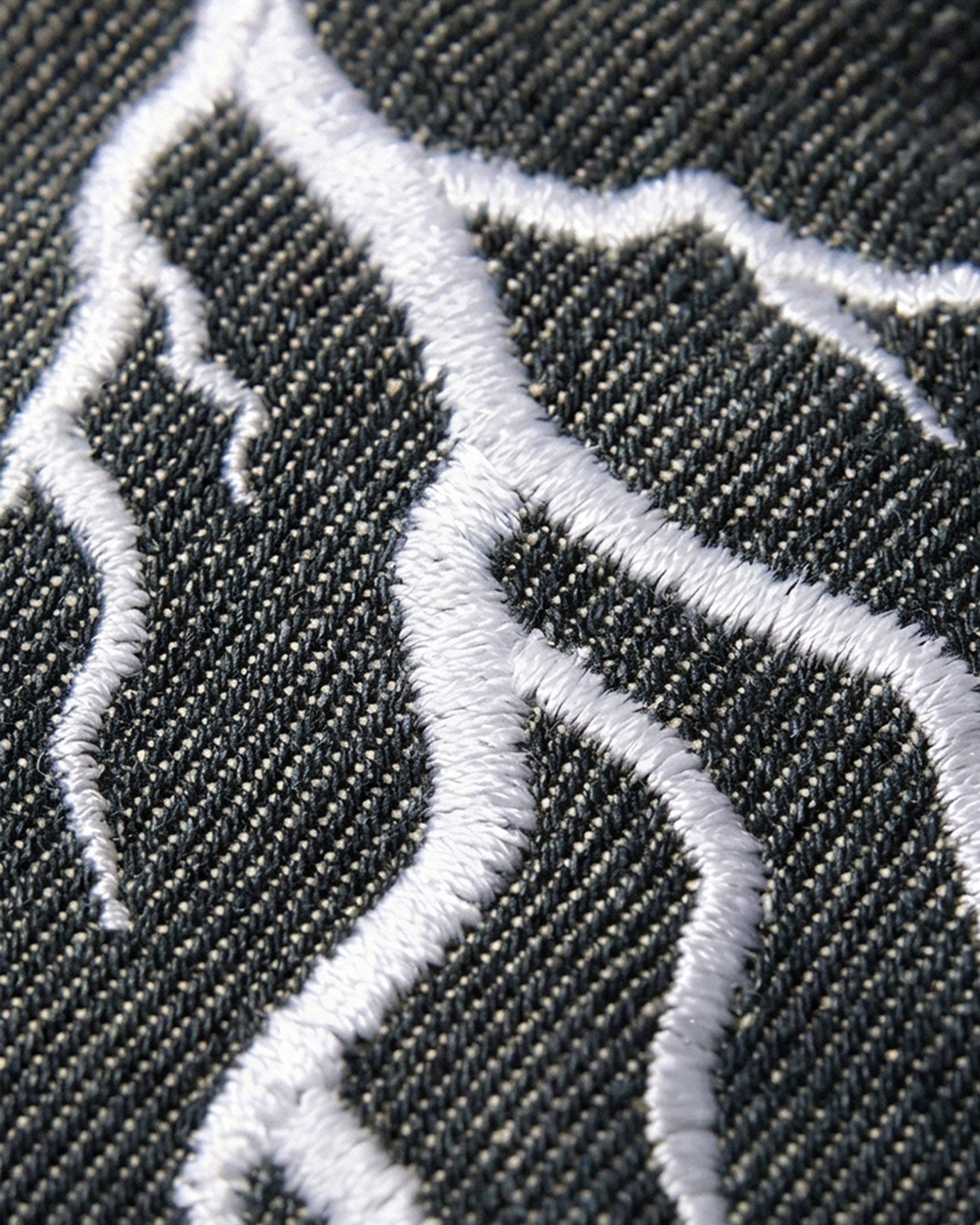 LIGHTNING Series | Double-Sided Embroidery Raw Denim