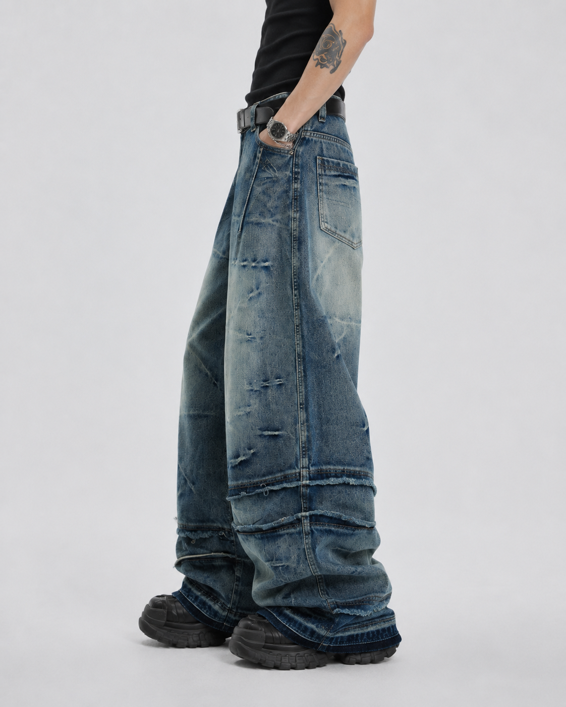 American-Style Distressed Casual Pleated Jeans