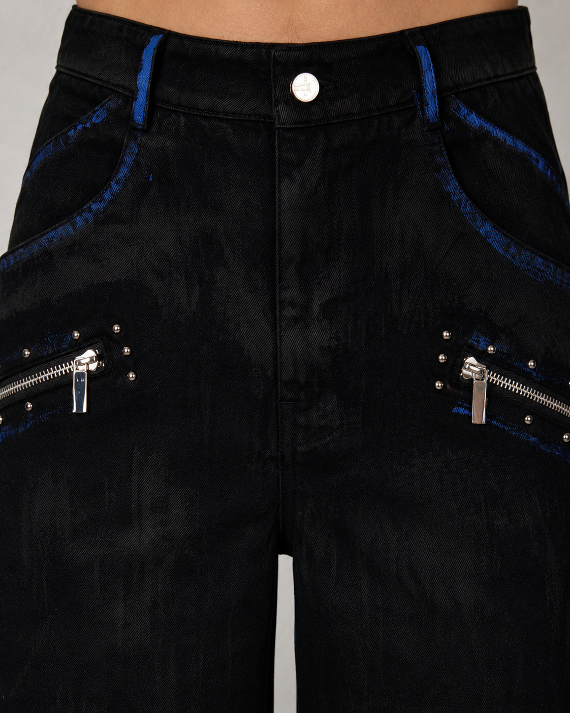Dark American-Style Cut Studded Cropped Jeans