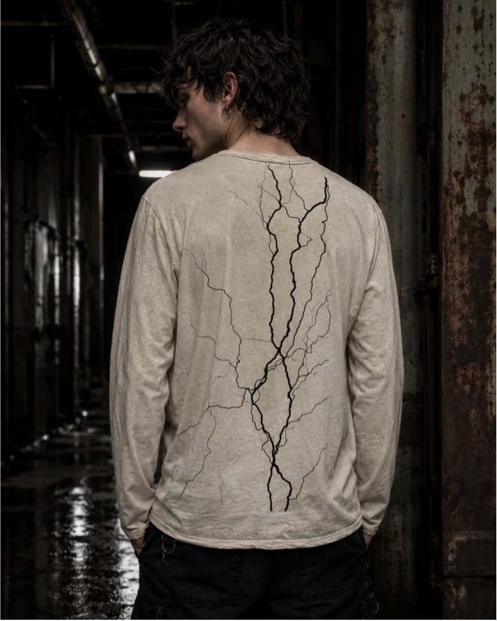 American-Style Crackle Pattern Long-Sleeved T-Shirt