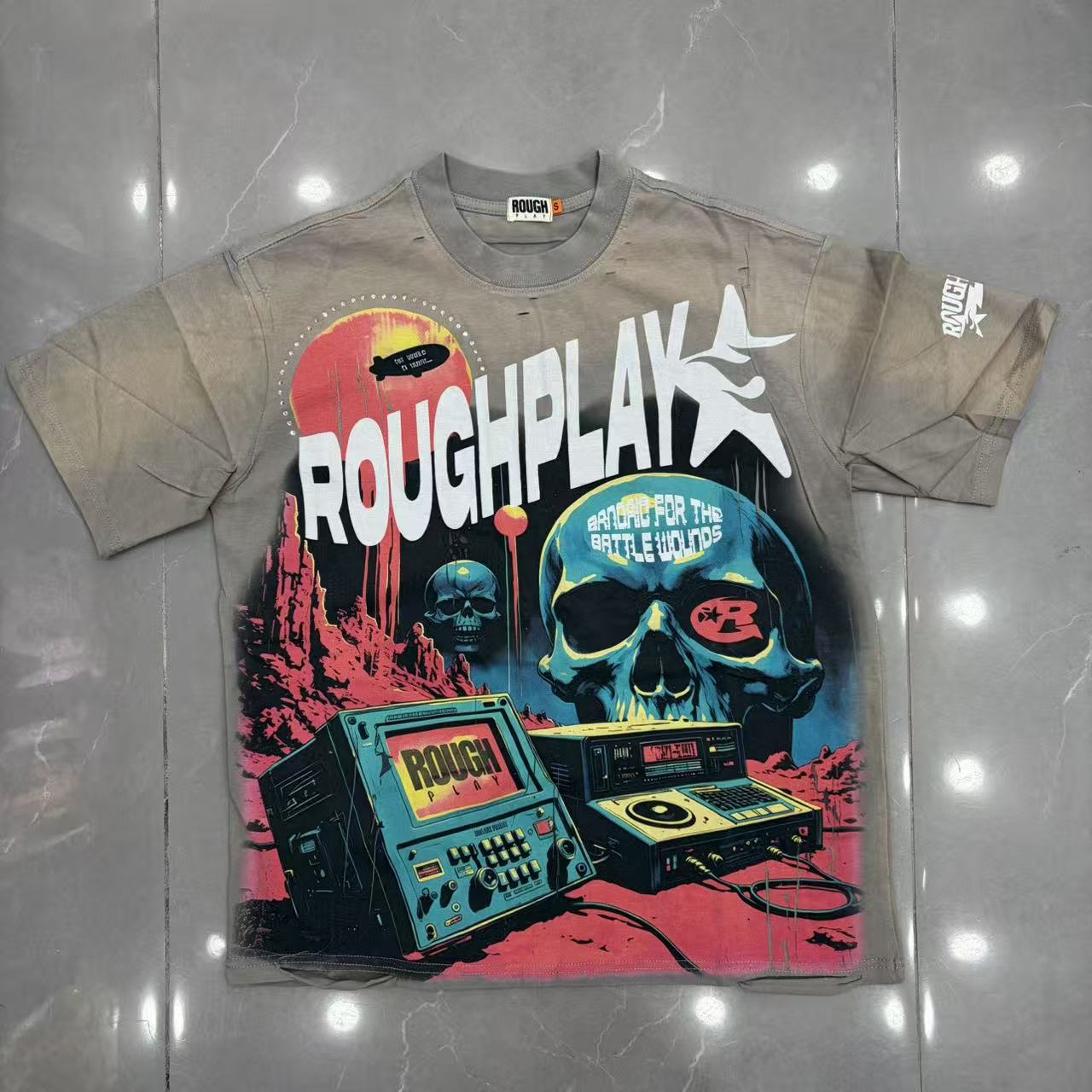 Roughplay Retro Tech Alien Planet Skull Graphic Distressed Tee