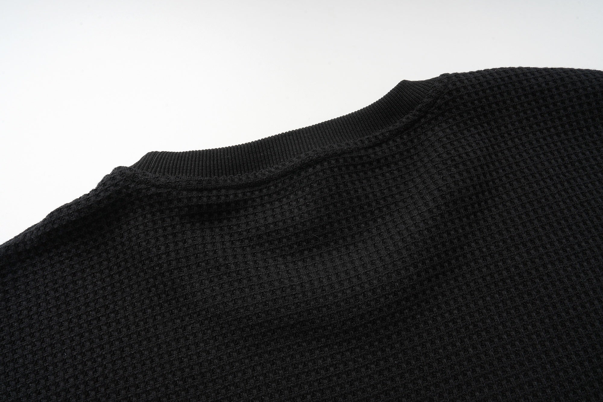 Omirad Waffle Knit Lips Graphic Long Sleeve Tee