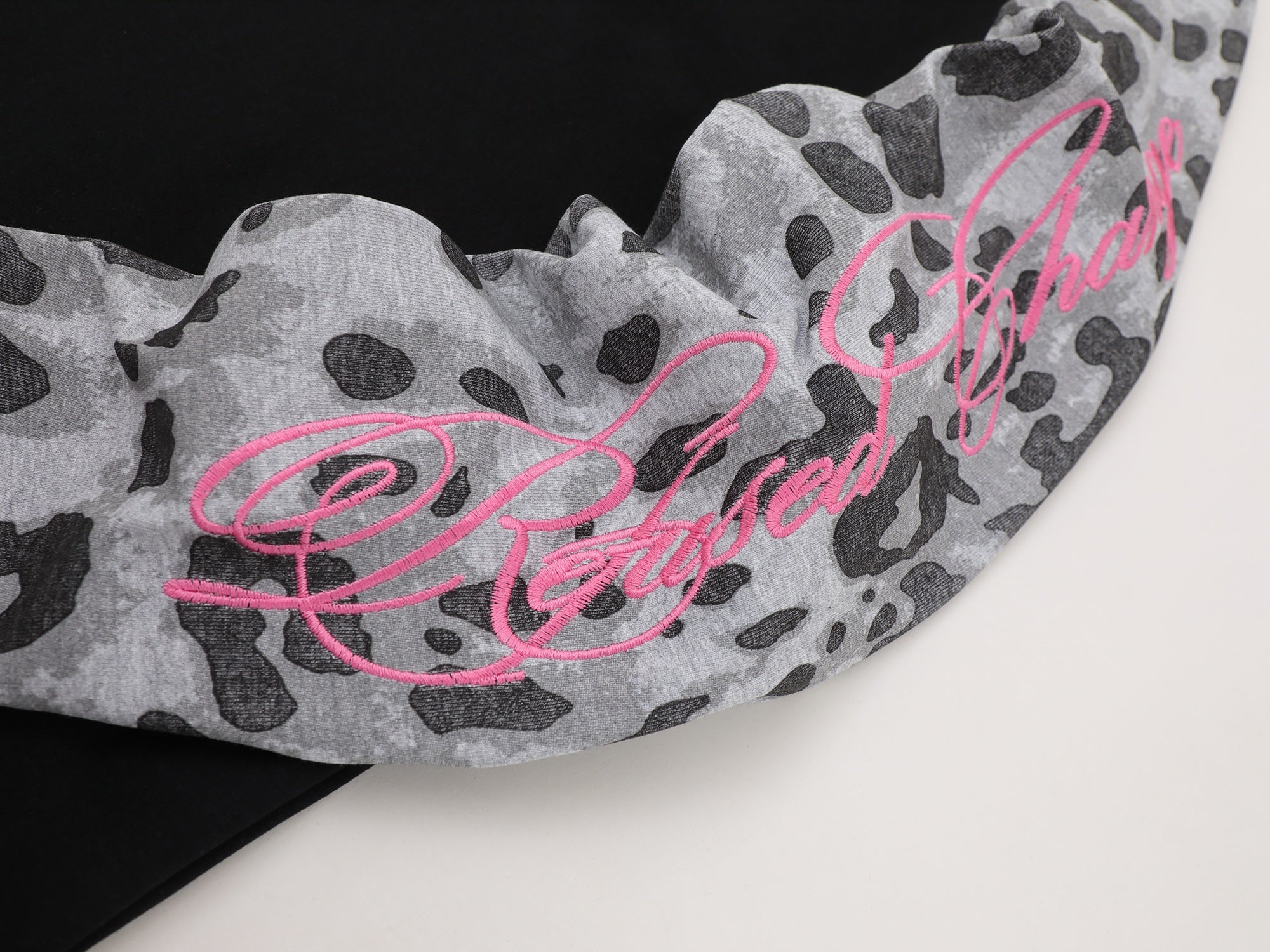 Omirad Leopard Raglan Long Sleeve Tee