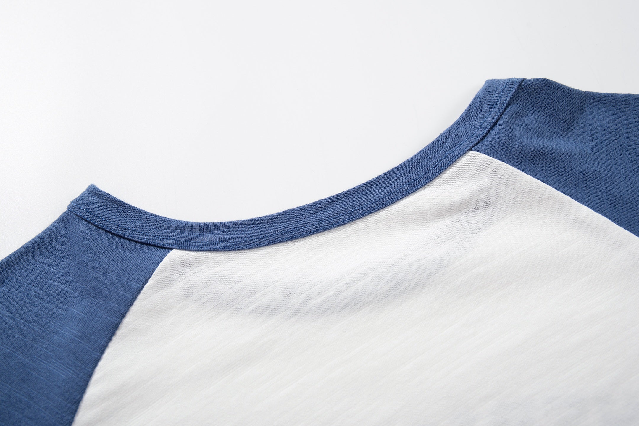 Omirad Vintage Eagle Raglan Long Sleeve