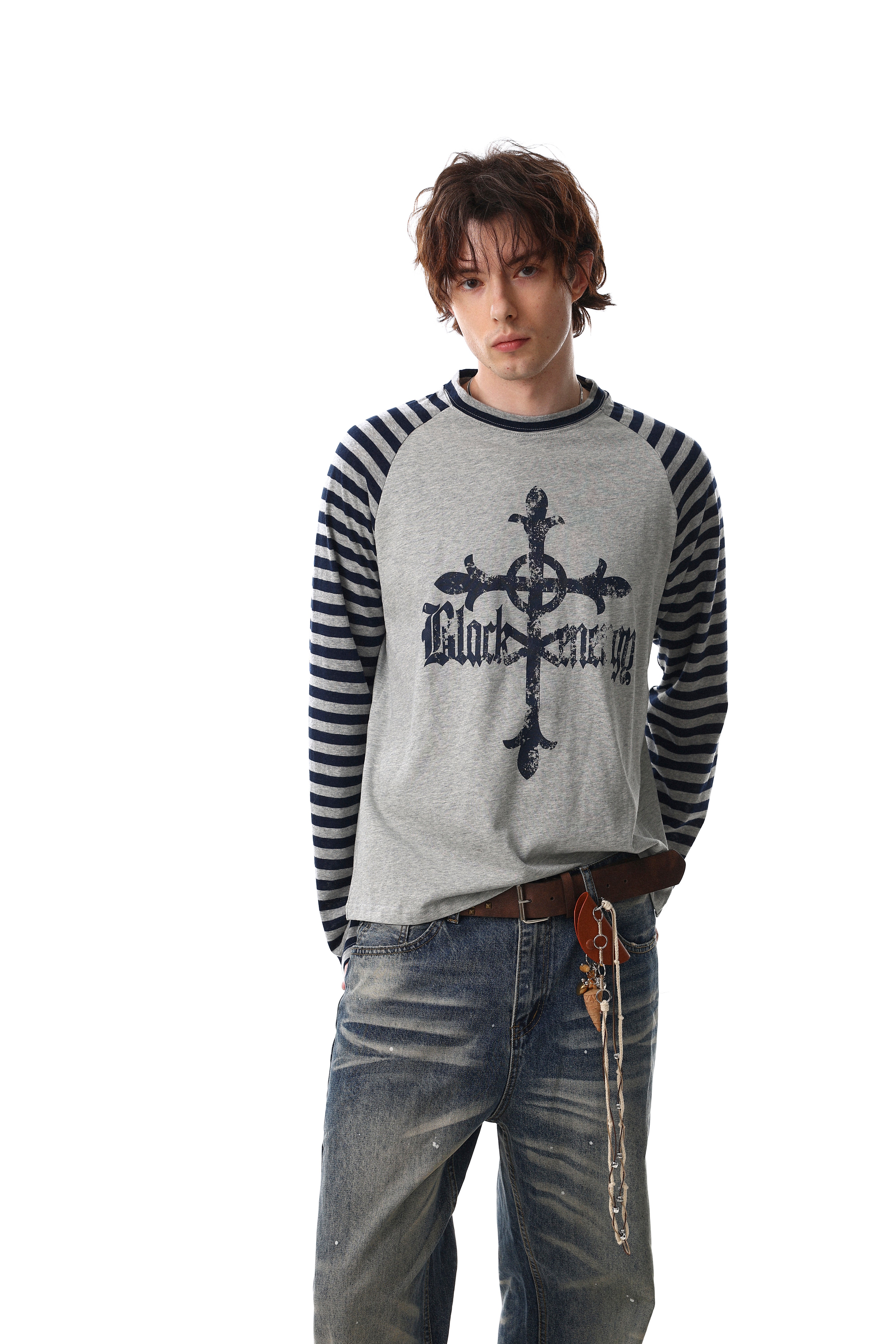 Omirad Cross Graphic Raglan Long Sleeve Tee